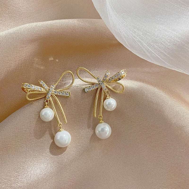 Korean Elegant Bow Imitation Pearl Earring Rhinestone Shiny Earring for Women Fashion Jewelry Bride Party Wedding Friends Gifts