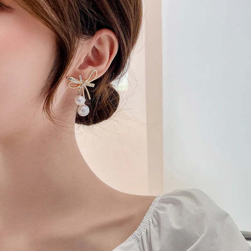 Korean Elegant Bow Imitation Pearl Earring Rhinestone Shiny Earring for Women Fashion Jewelry Bride Party Wedding Friends Gifts