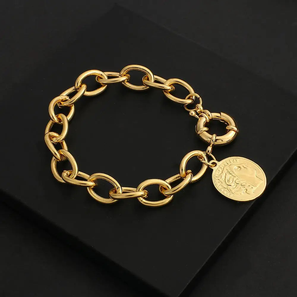 2020 New Gold Color Charm Chain Wrist Jewelry Bracelets for Women Men Fashion Copper Alloy Bracelets Fashion Hot Sale